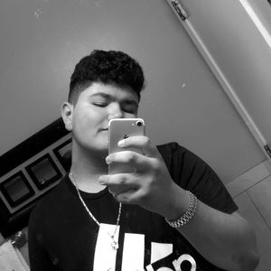 Meet your Posher, Diego